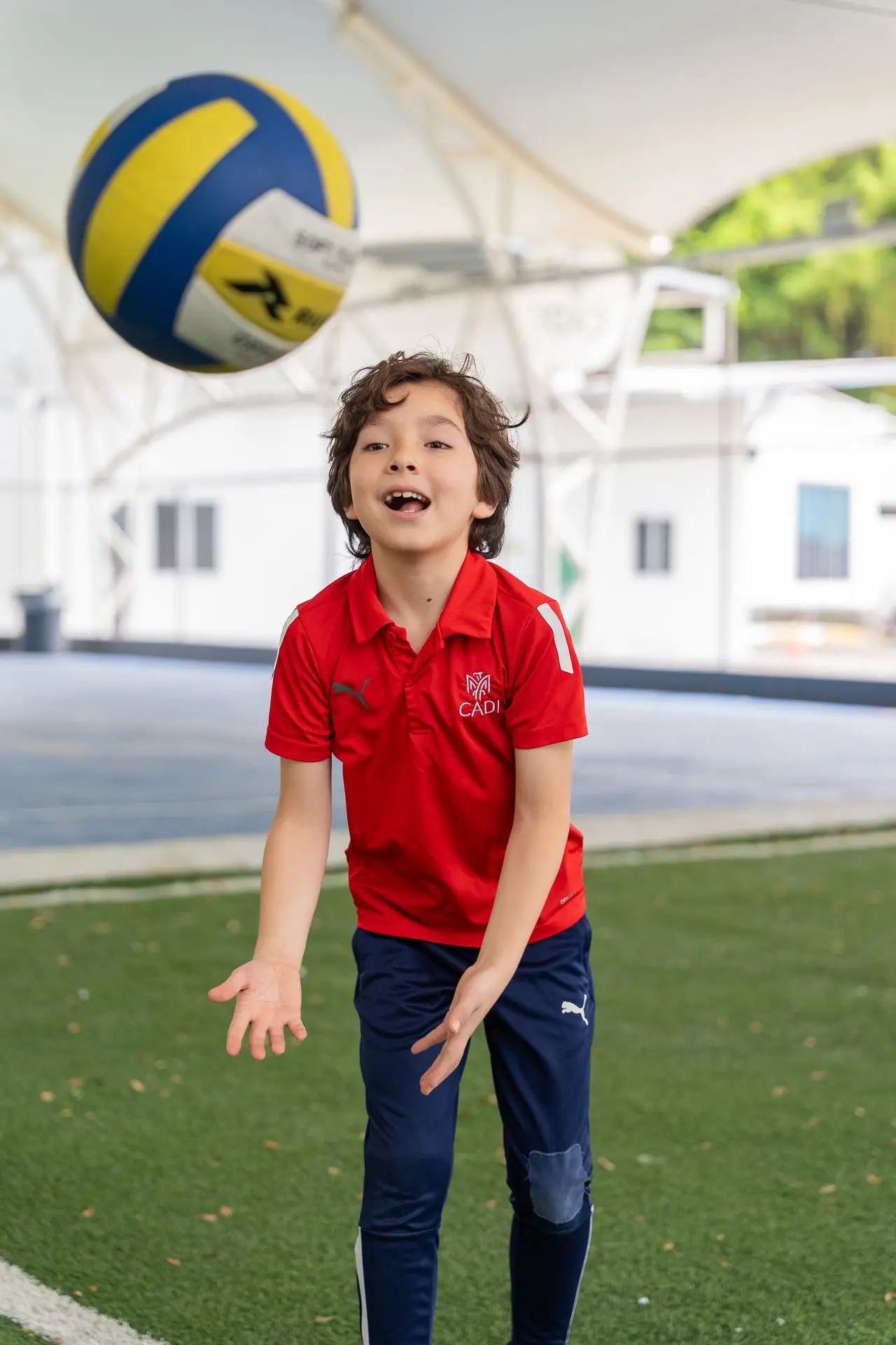 CADI-Schüler beim Volleyball